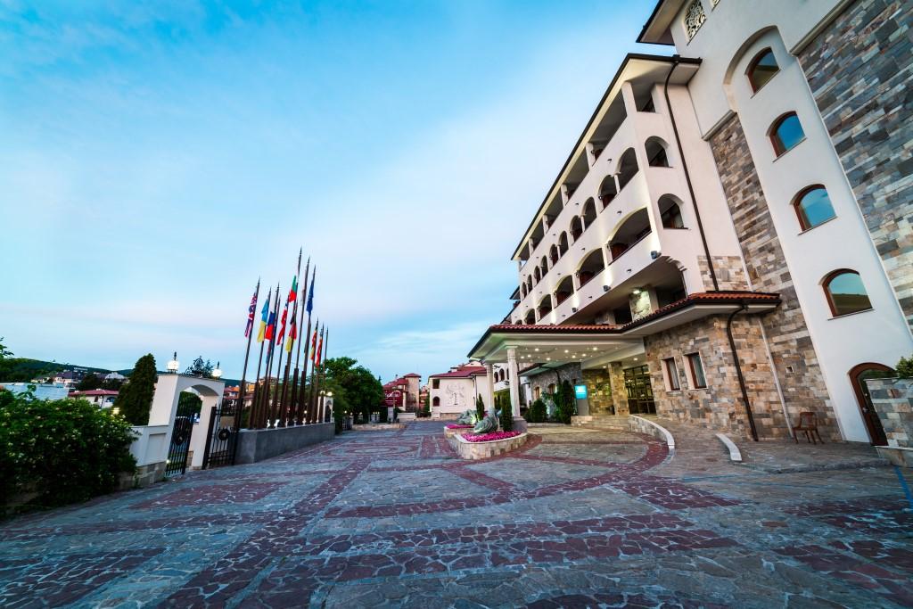 Здравен курорт хелена парк - ултра ол инклузив 5*